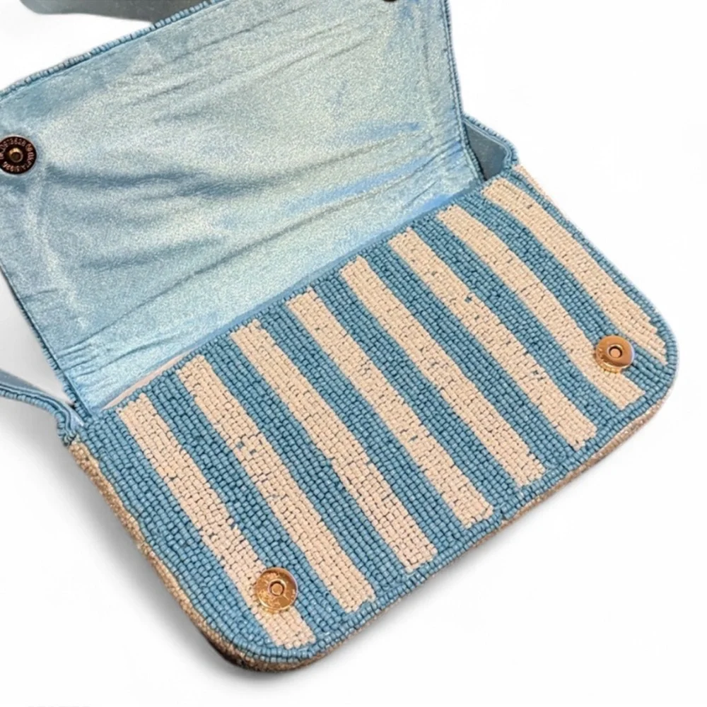 Beaded Farmers Market Vegetable Basket Shoulder Bag Blue White NWT - Picture 10 of 10